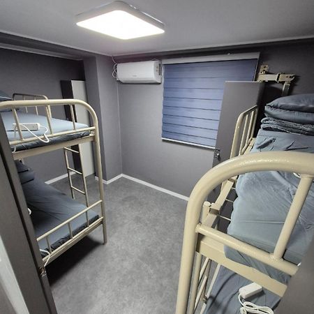 Gangnam Seven Hostel โซล ภายนอก รูปภาพ